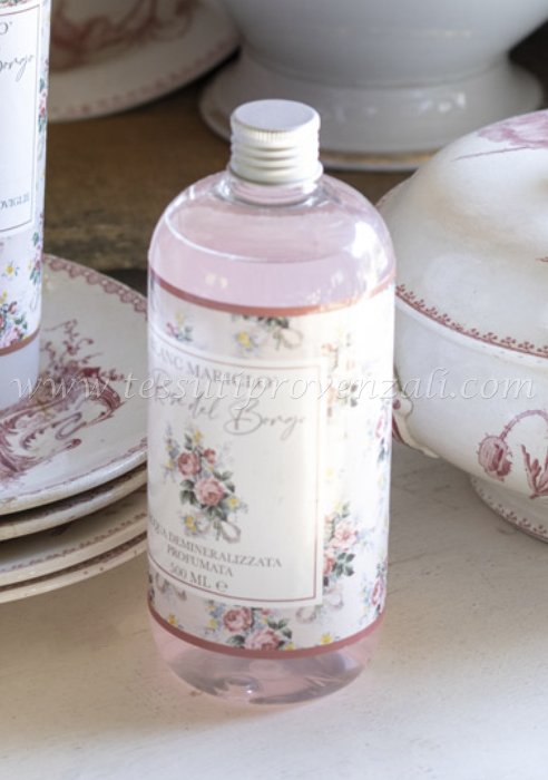 Blanc Mariclo acqua demineralizzata profumata per ferro da stiro serie Le Rose del Borgo 500 ml.
