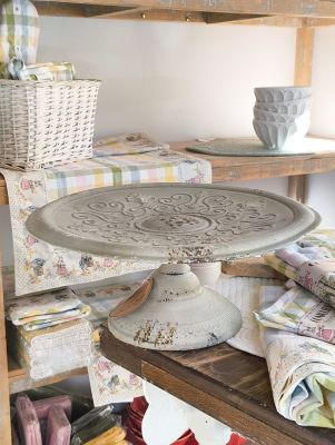 Blanc Mariclo' alzata in metallo shabby chic serie Atelier de Campagne diametro cm.39