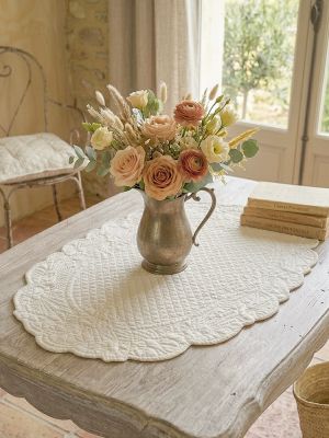 Blanc Mariclo centrotavola boutis serie Carmen cm.45x70 colore naturale