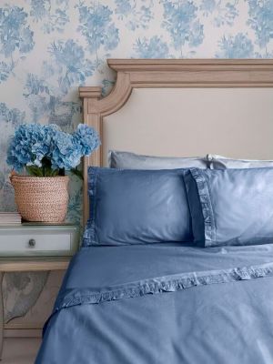 Blanc Mariclo completo lenzuola matrimoniali con volant cotone delavè no stiro serie Sogno colore blu