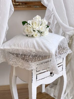 Blanc Mariclo cuscino con balza in tulle serie Dentelle Bijou cm.40x40