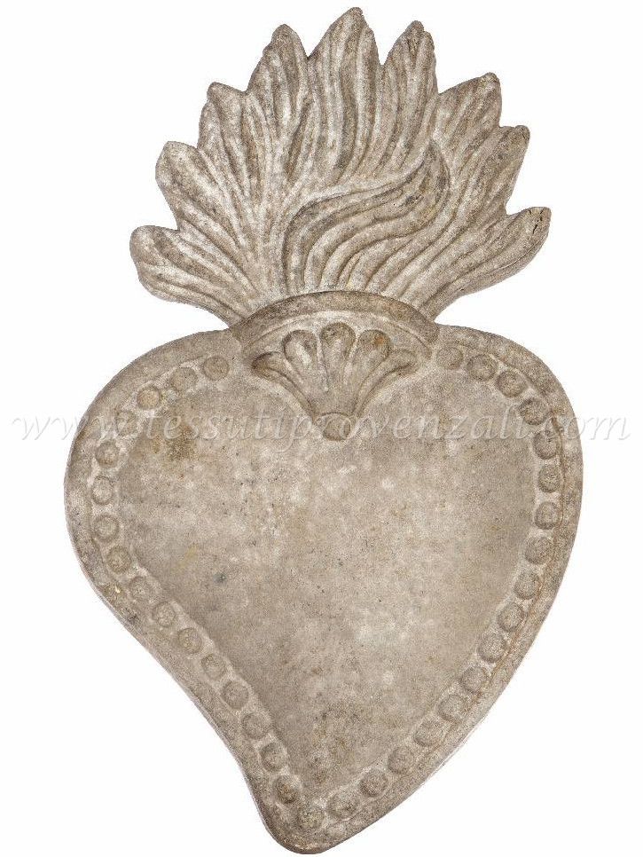Blanc Mariclo' decoro cuore votivo serie L'Antiquario cm.24x40 h.