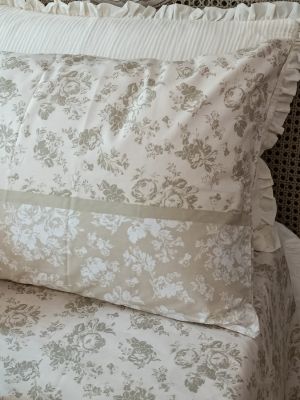 Blanc Mariclo parure copripiumino matrimoniale con stampa floreale serie Rose