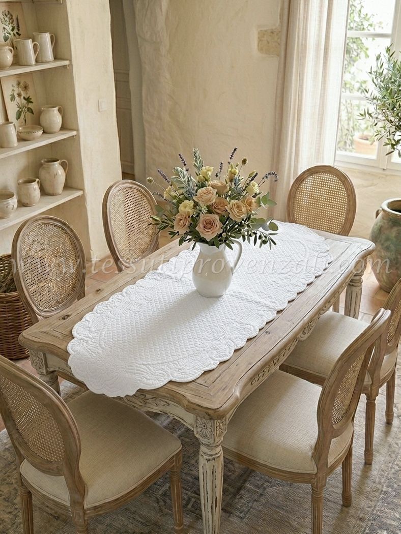 Blanc Mariclo runner/centrotavola boutis ovale serie Carmen cm.45x100 colore bianco