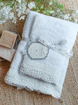 Blanc Mariclo set asciugamani in spugna con pizzo viso + ospite serie Nantes bianco