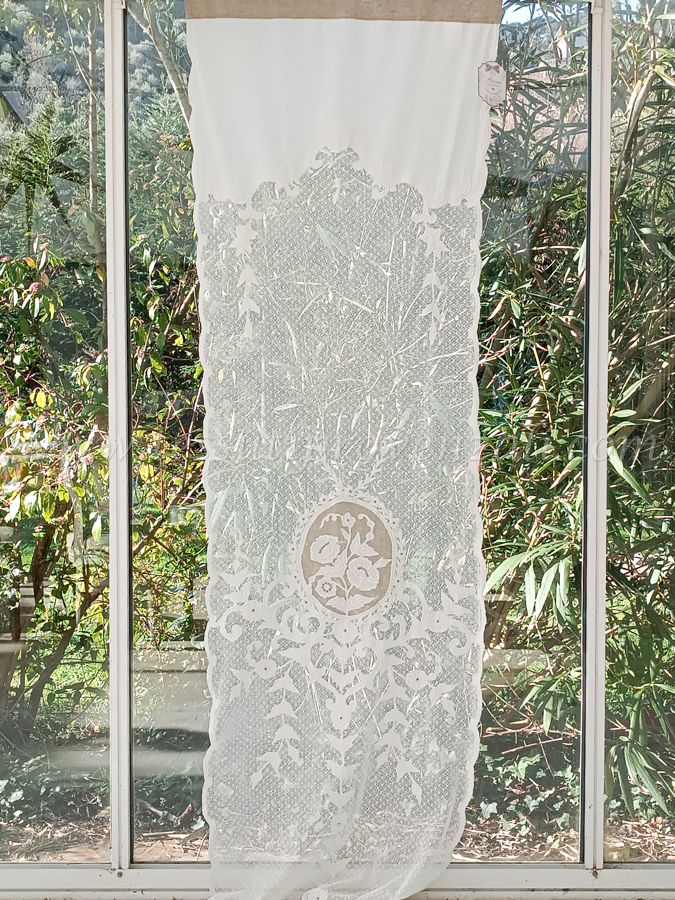 Blanc Mariclo tenda con ricami ed applicazioni serie Dentelle Reine porta finestra cm. 60x220 h.