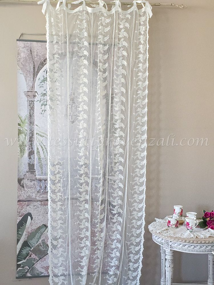 Blanc Mariclo tendone in tulle ricamato serie Dentelle Cherie colore avorio
