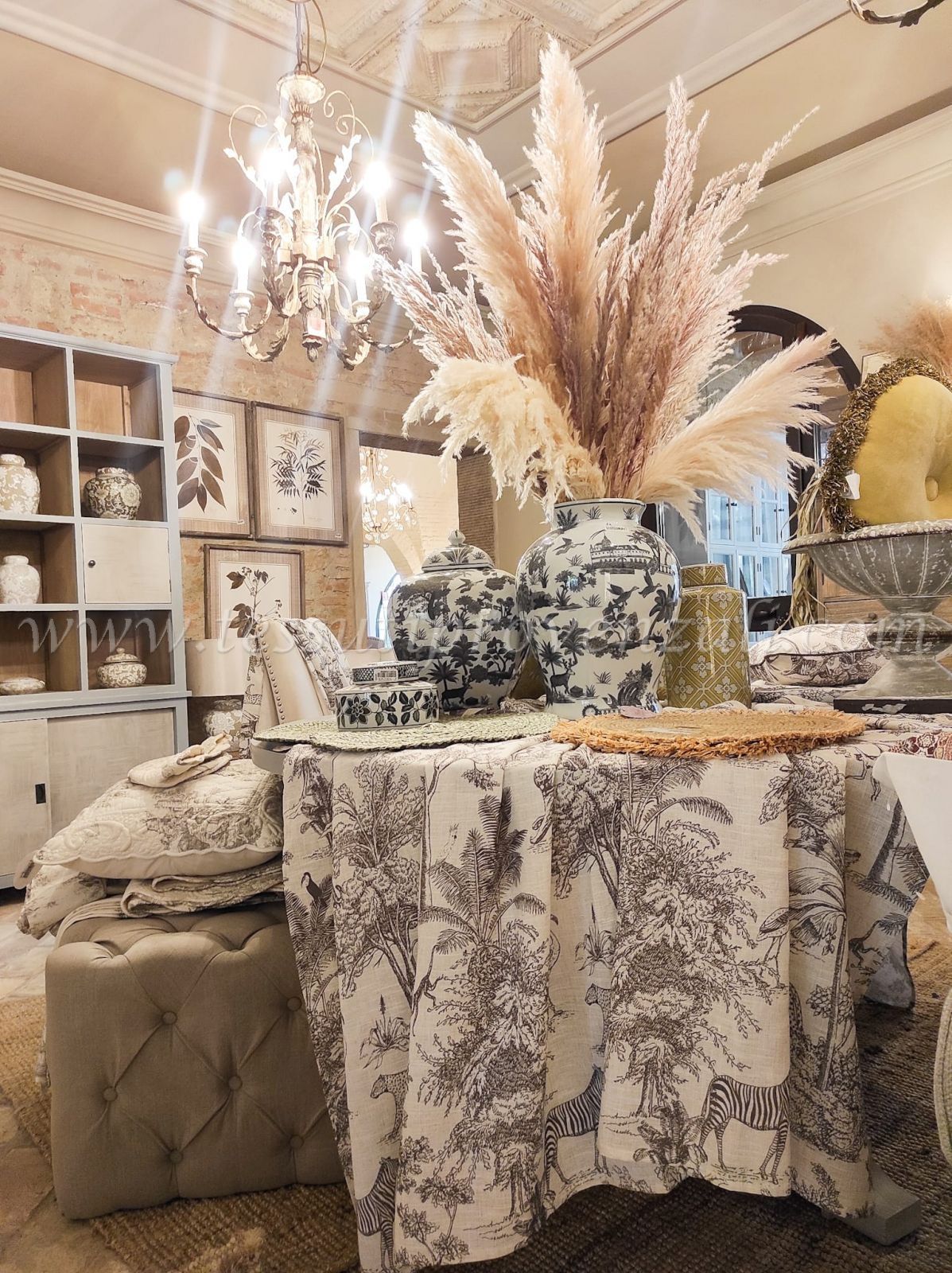 Blanc Mariclo' tovaglia quadrata serie Jungle Fever cm.180x180