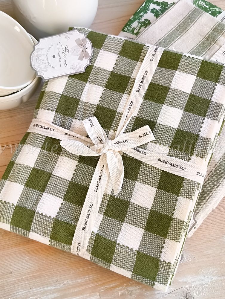 Blanc Mariclo tovaglia serie Colazione sull'erba cm. 140x270 variante quadri verdi