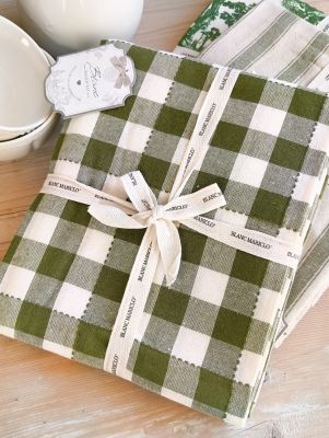 Blanc Mariclo tovaglia serie Colazione sull'erba cm. 140x270 variante quadri verdi