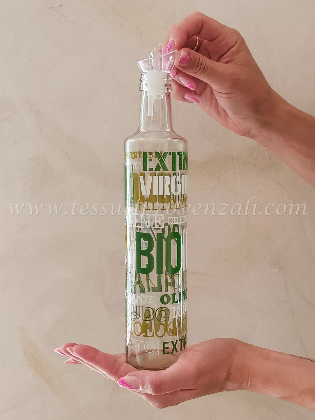 Bottiglia in vetro per olio 500 ml. serie Writings Oil